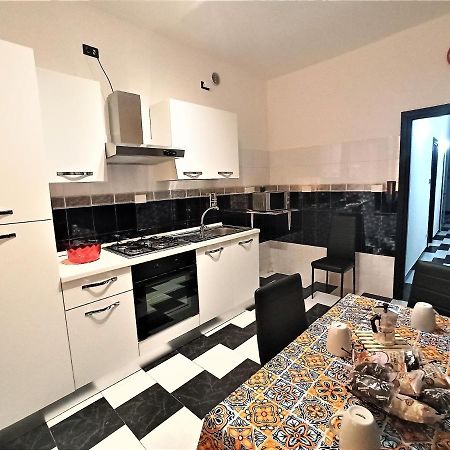 Casa Vacanza Laura Генуя Екстер'єр фото