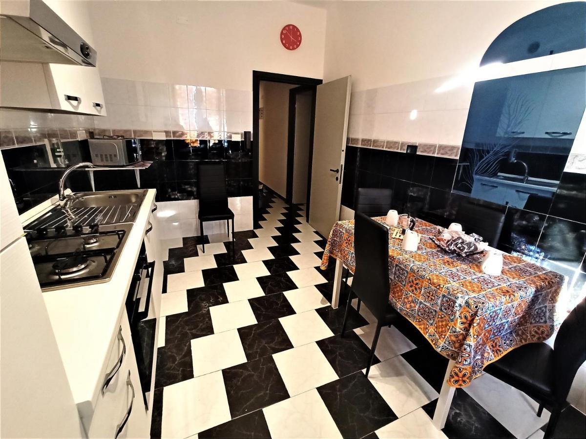 Casa Vacanza Laura Генуя Екстер'єр фото
