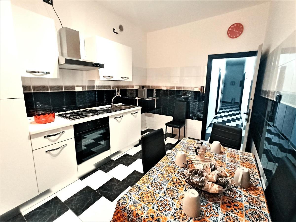 Casa Vacanza Laura Генуя Екстер'єр фото